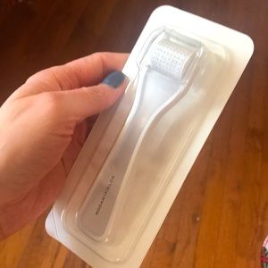 Rodan and Fields AMP roller